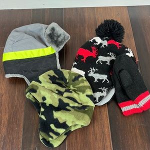 EUC boys hat set